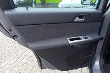 VOLVO V50 1.6 D Momentum Electric SPORT Facelift +Prémium állapot +Friss Vizsga +3X-s GARANCIA !!