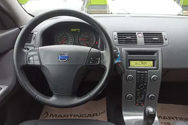 VOLVO V50 1.6 D Momentum Electric SPORT Facelift +Prémium állapot +Friss Vizsga +3X-s GARANCIA !!