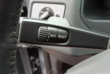 VOLVO V50 1.6 D Momentum Electric SPORT Facelift +Prémium állapot +Friss Vizsga +3X-s GARANCIA !!