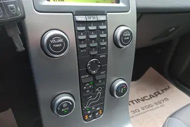 VOLVO V50 1.6 D Momentum Electric SPORT Facelift +Prémium állapot +Friss Vizsga +3X-s GARANCIA !!