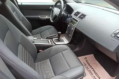 VOLVO V50 1.6 D Momentum Electric SPORT Facelift +Prémium állapot +Friss Vizsga +3X-s GARANCIA !!