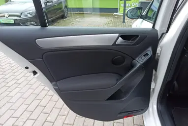 VOLKSWAGEN GOLF VI 1.6 TDi Trendline Candy White +Első Tulajdonostól +Vezérlés csere +3X-s GARANCIA !!