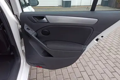 VOLKSWAGEN GOLF VI 1.6 TDi Trendline Candy White +Első Tulajdonostól +Vezérlés csere +3X-s GARANCIA !!