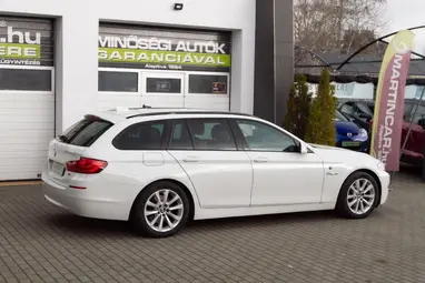 BMW 520i Touring (Automata) Alpine White +Első Tulajdonos +Vezetett Szervízkönyv +Igényes állapot +3X-s GARANCIA!