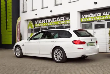 BMW 520i Touring (Automata) Alpine White +Első Tulajdonos +Vezetett Szervízkönyv +Igényes állapot +3X-s GARANCIA!