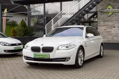BMW 520i Touring (Automata) Alpine White +Első Tulajdonos +Vezetett Szervízkönyv +Igényes állapot +3X-s GARANCIA!