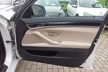 BMW 520i Touring (Automata) Alpine White +Első Tulajdonos +Vezetett Szervízkönyv +Igényes állapot +3X-s GARANCIA!