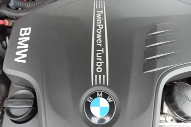 BMW 520i Touring (Automata) Alpine White +Első Tulajdonos +Vezetett Szervízkönyv +Igényes állapot +3X-s GARANCIA!