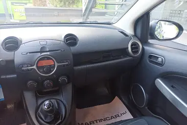 MAZDA 2 1.3i TE Pro Aurora Blue Metallic +Első Tulajdonostól +Keveset futott+5 ajtós +3X-s GARANCIA !!