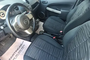 MAZDA 2 1.3i TE Pro Aurora Blue Metallic +Első Tulajdonostól +Keveset futott+5 ajtós +3X-s GARANCIA !!