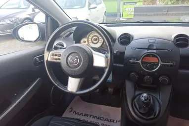 MAZDA 2 1.3i TE Pro Aurora Blue Metallic +Első Tulajdonostól +Keveset futott+5 ajtós +3X-s GARANCIA !!