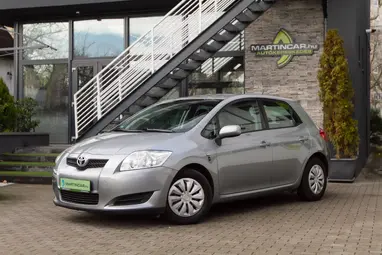 TOYOTA AURIS 1.33 Silver Metallic +Eredeti Magyar Autó +Első Tulajdonostól +3X-s GARANCIA !!