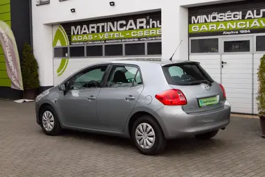 TOYOTA AURIS 1.33 Silver Metallic +Eredeti Magyar Autó +Első Tulajdonostól +3X-s GARANCIA !!
