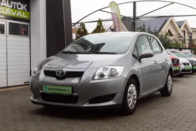TOYOTA AURIS 1.33 Silver Metallic +Eredeti Magyar Autó +Első Tulajdonostól +3X-s GARANCIA !!