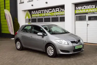 TOYOTA AURIS 1.33 Silver Metallic +Eredeti Magyar Autó +Első Tulajdonostól +3X-s GARANCIA !!