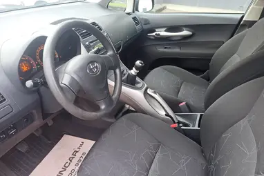 TOYOTA AURIS 1.33 Silver Metallic +Eredeti Magyar Autó +Első Tulajdonostól +3X-s GARANCIA !!