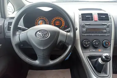 TOYOTA AURIS 1.33 Silver Metallic +Eredeti Magyar Autó +Első Tulajdonostól +3X-s GARANCIA !!