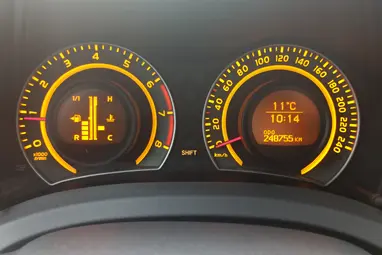 TOYOTA AURIS 1.33 Silver Metallic +Eredeti Magyar Autó +Első Tulajdonostól +3X-s GARANCIA !!