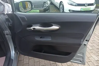 TOYOTA AURIS 1.33 Silver Metallic +Eredeti Magyar Autó +Első Tulajdonostól +3X-s GARANCIA !!