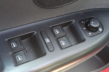 VOLKSWAGEN GOLF PLUS 1.2 TSI Trendline Tornado Red +Vezérlés csere +Keveset futott +3X-s GARANCIA !!