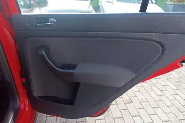 VOLKSWAGEN GOLF PLUS 1.2 TSI Trendline Tornado Red +Vezérlés csere +Keveset futott +3X-s GARANCIA !!