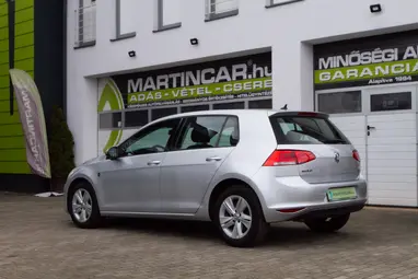 VOLKSWAGEN GOLF VII 1.6 TDI BMT Trendline Coolsilber Metallic +Első Tulajdonostól +Igényes állapot +3X-s GARANCIA !!
