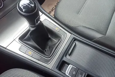 VOLKSWAGEN GOLF VII 1.6 TDI BMT Trendline Coolsilber Metallic +Első Tulajdonostól +Igényes állapot +3X-s GARANCIA !!