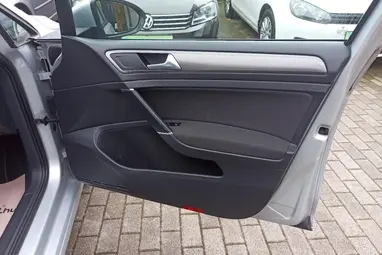 VOLKSWAGEN GOLF VII 1.6 TDI BMT Trendline Coolsilber Metallic +Első Tulajdonostól +Igényes állapot +3X-s GARANCIA !!