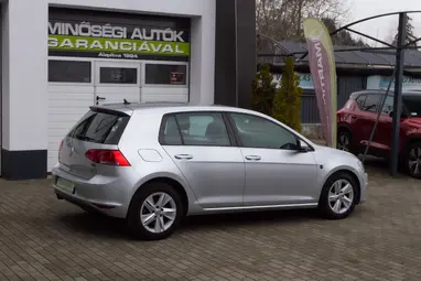 VOLKSWAGEN GOLF VII 1.6 TDI BMT Trendline Coolsilber Metallic +Első Tulajdonostól +Igényes állapot +3X-s GARANCIA !!