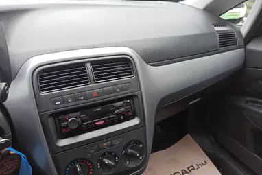 FIAT GRANDE PUNTO 1.2 8V Actual PLUS ++ Klasszikus Szívó Benzin ++ Friss Vizsga +3X-s GARANCIA !!