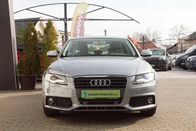 AUDI A4 1.8 T FSi Impozáns Eisensilber +Igényes Lichtgrau utastér +Friss Vizsga +3X-s GARANCIA !!