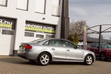 AUDI A4 1.8 T FSi Impozáns Eisensilber +Igényes Lichtgrau utastér +Friss Vizsga +3X-s GARANCIA !!