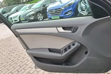 AUDI A4 1.8 T FSi Impozáns Eisensilber +Igényes Lichtgrau utastér +Friss Vizsga +3X-s GARANCIA !!