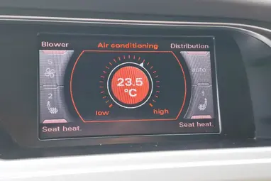 AUDI A4 1.8 T FSi Impozáns Eisensilber +Igényes Lichtgrau utastér +Friss Vizsga +3X-s GARANCIA !!