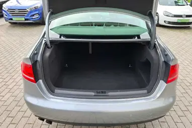 AUDI A4 1.8 T FSi Impozáns Eisensilber +Igényes Lichtgrau utastér +Friss Vizsga +3X-s GARANCIA !!