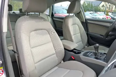 AUDI A4 1.8 T FSi Impozáns Eisensilber +Igényes Lichtgrau utastér +Friss Vizsga +3X-s GARANCIA !!