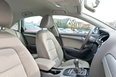 AUDI A4 1.8 T FSi Impozáns Eisensilber +Igényes Lichtgrau utastér +Friss Vizsga +3X-s GARANCIA !!