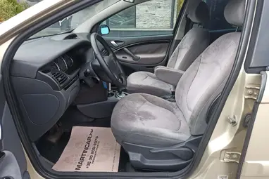 CITROEN C5 2.0 HDi Exclusive (Automata) Mativoire Beige metalic +LightSilver alcantara +3X-s GARANCIA !!