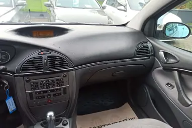 CITROEN C5 2.0 HDi Exclusive (Automata) Mativoire Beige metalic +LightSilver alcantara +3X-s GARANCIA !!