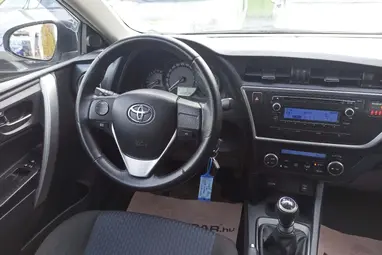 TOYOTA AURIS 1.33 Live Classic Silver Metallic +Eredeti Magyar Autó +3X-s GARANCIA !!