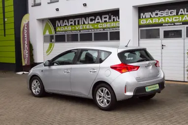 TOYOTA AURIS 1.33 Live Classic Silver Metallic +Eredeti Magyar Autó +3X-s GARANCIA !!