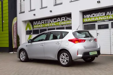 TOYOTA AURIS 1.33 Live Classic Silver Metallic +Eredeti Magyar Autó +3X-s GARANCIA !!