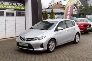TOYOTA AURIS 1.33 Live Classic Silver Metallic +Eredeti Magyar Autó +3X-s GARANCIA !!