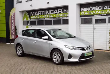 TOYOTA AURIS 1.33 Live Classic Silver Metallic +Eredeti Magyar Autó +3X-s GARANCIA !!