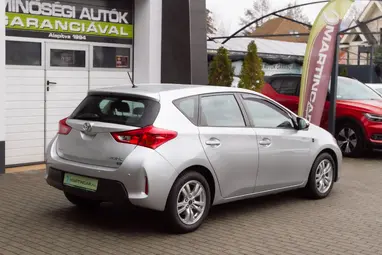TOYOTA AURIS 1.33 Live Classic Silver Metallic +Eredeti Magyar Autó +3X-s GARANCIA !!