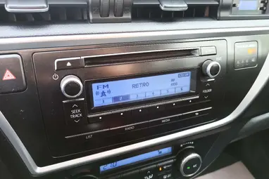 TOYOTA AURIS 1.33 Live Classic Silver Metallic +Eredeti Magyar Autó +3X-s GARANCIA !!