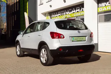 NISSAN QASHQAI 1.6 Tekna 2WD Urban Silver Metallic +Első Tulajdonostól +Panoráma +3X-s GARANCIA !!