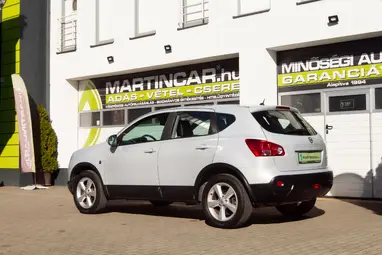 NISSAN QASHQAI 1.6 Tekna 2WD Urban Silver Metallic +Első Tulajdonostól +Panoráma +3X-s GARANCIA !!