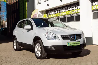 NISSAN QASHQAI 1.6 Tekna 2WD Urban Silver Metallic +Első Tulajdonostól +Panoráma +3X-s GARANCIA !!