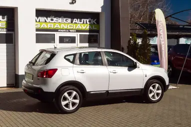 NISSAN QASHQAI 1.6 Tekna 2WD Urban Silver Metallic +Első Tulajdonostól +Panoráma +3X-s GARANCIA !!
